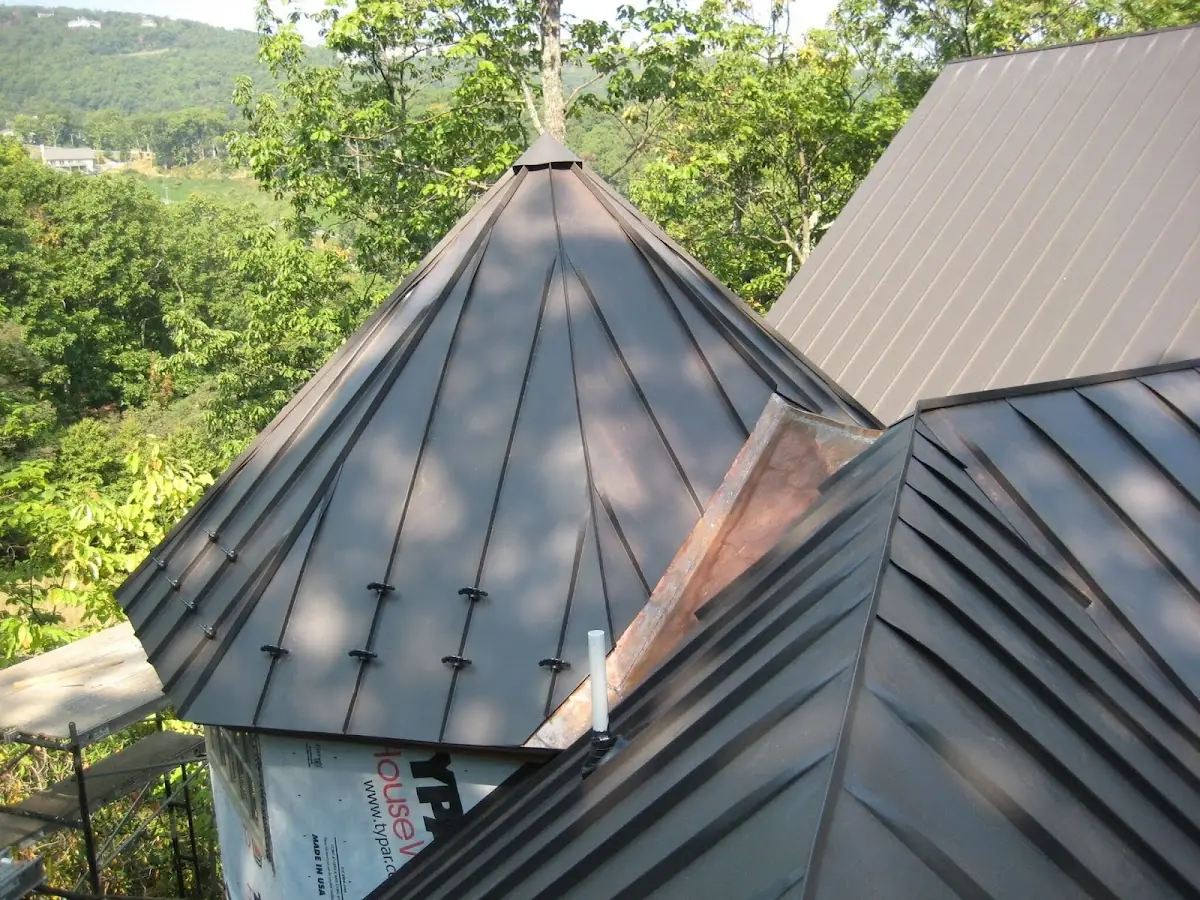Professional Gutter Cleaning by Craftsman Roofing in Coachella